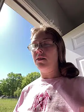 Dakota 02 online show from 10, 4, 2026