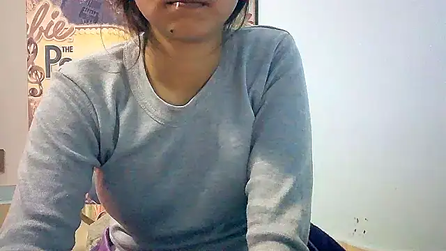 lovelydesi21 online show from 10, 1, 2025