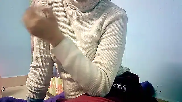 lovelydesi21 online show from 11, 1, 2025