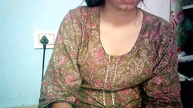 lovelydesi21 online show from 16, 3, 2025