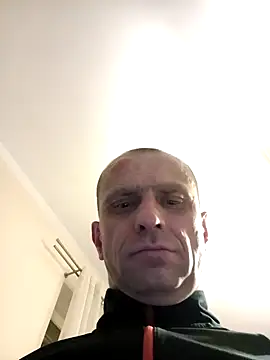 Roman0798 online show from 1, 2, 2025