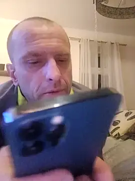 Roman0798 online show from 3, 2, 2025