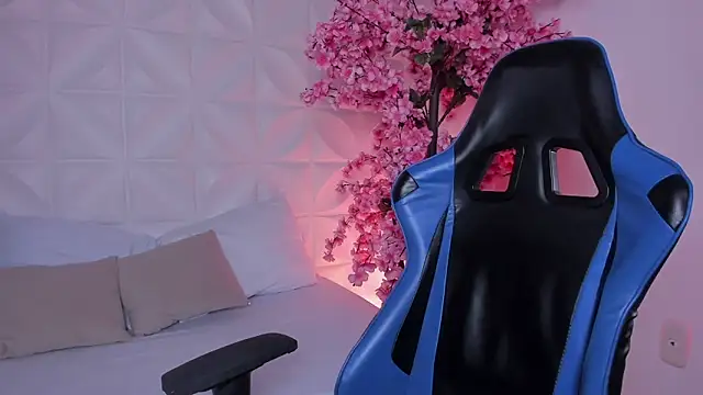 cora 22 online show from 15, 12, 2025