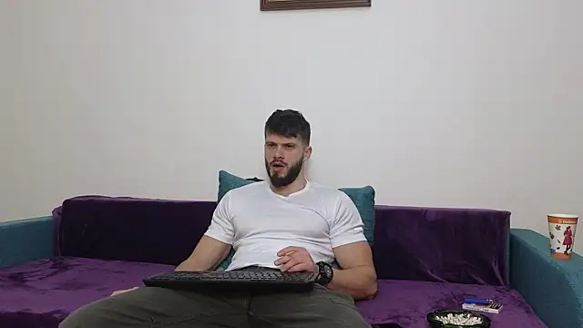 Snapshot of TheTopAlex chatting on 18, 2, 2025 TheTopAlex online show from 18, 2, 2025