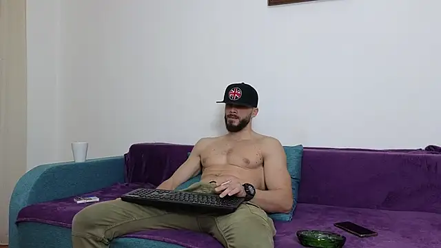 Snapshot of TheTopAlex chatting on 12, 3, 2025 TheTopAlex online show from 12, 3, 2025