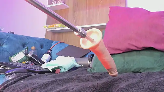 -camila-cooper-  online show from 15, 4, 2026