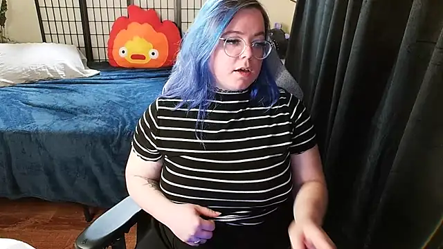 KiraSpitQueen online show from 23, 3, 2025