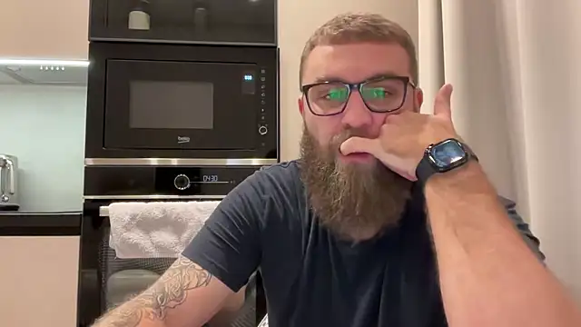 Bear bear  online show from 21, 11, 2025