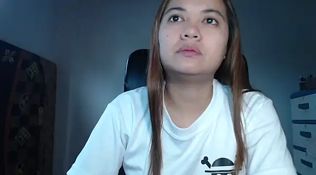 Snapshot of xTheLastVIRGINx chatting on 10, 12, 2024 xTheLastVIRGINx online show from 10, 12, 2024