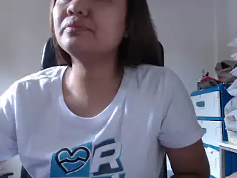 Snapshot of xTheLastVIRGINx chatting on 8, 1, 2025 xTheLastVIRGINx online show from 8, 1, 2025