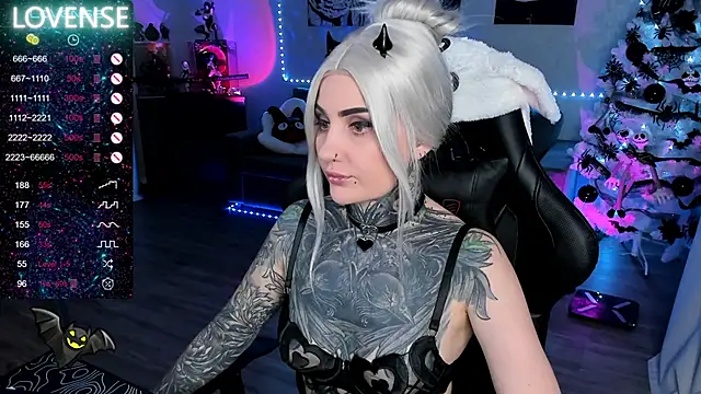 RachelQueen  online show from 7, 1, 2025