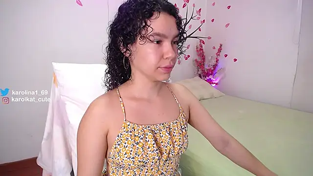 Karolina 1 online show from 7, 11, 2025