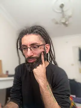 Addicted Avocado online show from 4, 12, 2025