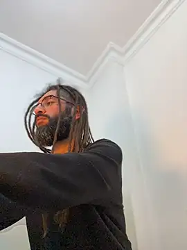 Addicted Avocado online show from 17, 12, 2025