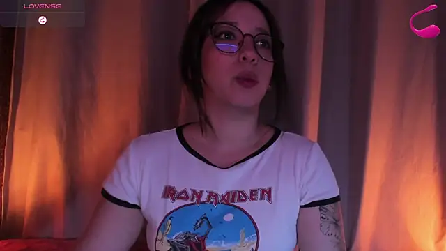 Snapshot of Apartment28 chatting on 17, 5, 2026 Apartment28 online show from 17, 5, 2026