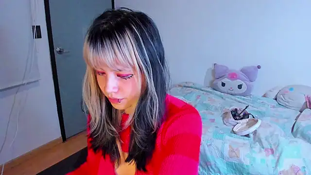 Akane-Mou online show from 16, 12, 2024