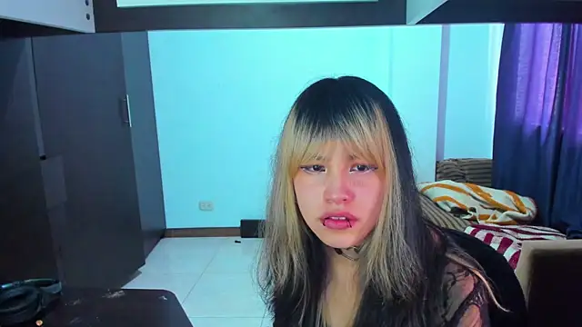 Akane-Mou online show from 25, 1, 2025