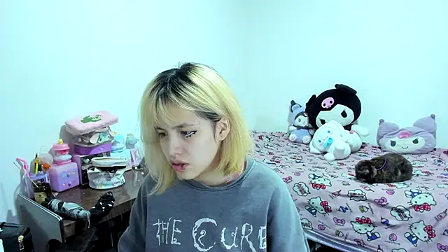 Akane-Mou online show from 26, 9, 2025