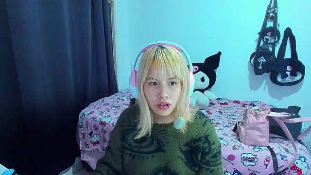 Akane-Mou online show from 21, 11, 2025