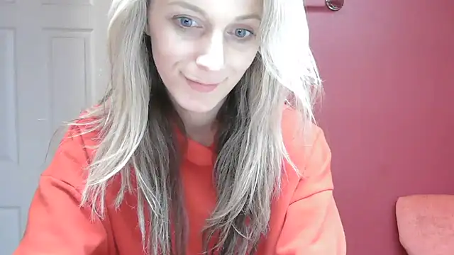 Snapshot of Heyitsmee33 chatting on 11, 12, 2024 Heyitsmee33 online show from 11, 12, 2024