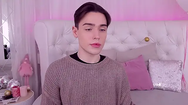 Snapshot of RobbyCharming chatting on 28, 12, 2024 RobbyCharming online show from 28, 12, 2024