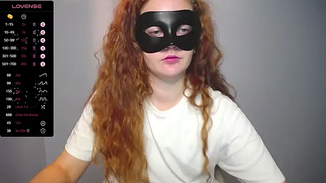 Snapshot of BubbbleGumm chatting on 8, 2, 2025 BubbbleGumm online show from 8, 2, 2025
