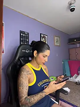 Snapshot of charlotte_stevenss_ chatting on 12, 6, 2026 charlotte stevenss online show from 12, 6, 2026