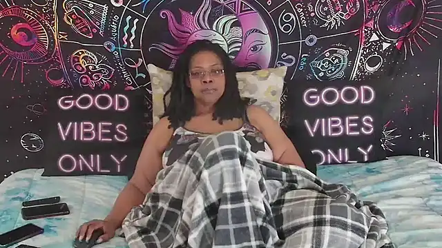 RenaeCumsAlot69 online show from 3, 2, 2026