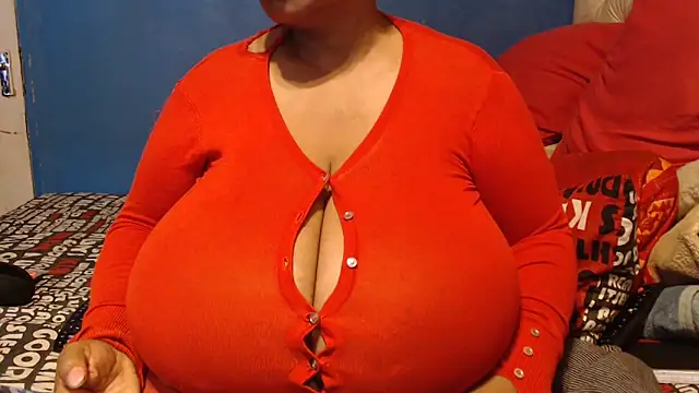 CUTEFIRMMELONSS online show from 16, 11, 2025