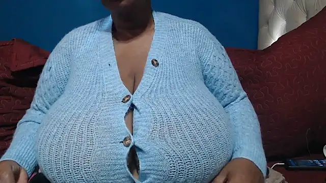 CUTEFIRMMELONSS online show from 25, 5, 2026
