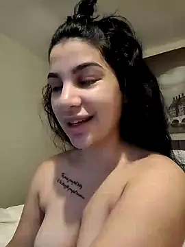 Snapshot of Samira30 chatting on 2, 12, 2024 Samira30 online show from 2, 12, 2024