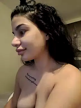 Snapshot of Samira30 chatting on 7, 12, 2024 Samira30 online show from 7, 12, 2024