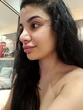 Snapshot of Samira30 chatting on 7, 3, 2025 Samira30 online show from 7, 3, 2025