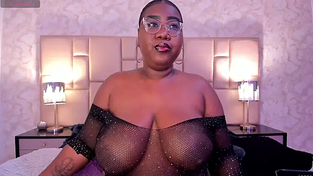 Darnellqueen online show from 22, 2, 2025
