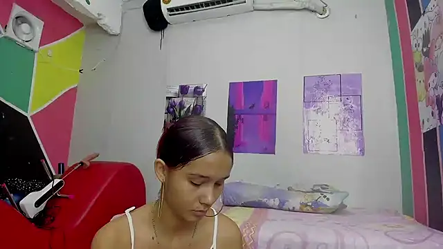 MarianaManzur online show from 3, 2, 2025