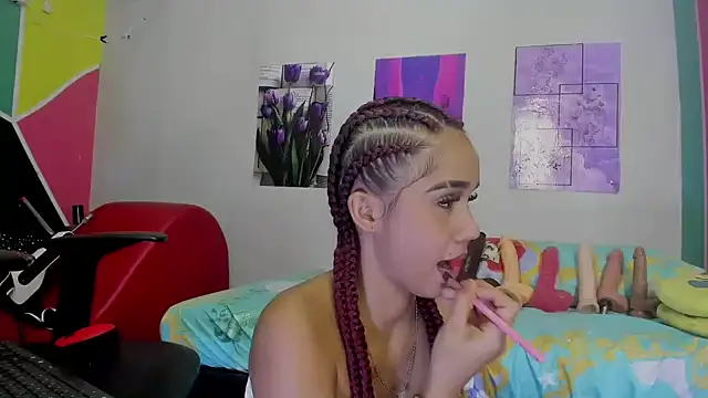 MarianaManzur online show from 7, 2, 2025