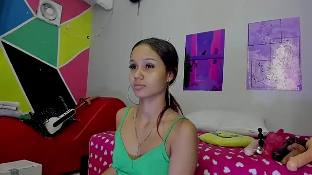 MarianaManzur online show from 28, 2, 2025