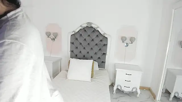 Valentina Ross  online show from 14, 3, 2026