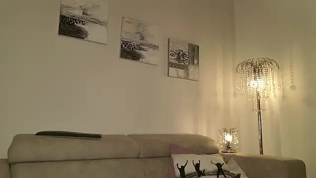 Snapshot of kamila_sins chatting on 22, 9, 2025 kamila sins online show from 22, 9, 2025