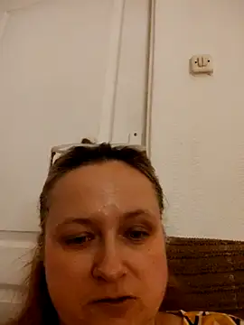 Snapshot of She-devilx chatting on 17, 6, 2026 She-devilx online show from 17, 6, 2026