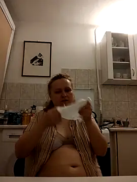 Snapshot of She-devilx chatting on 26, 6, 2026 She-devilx online show from 26, 6, 2026