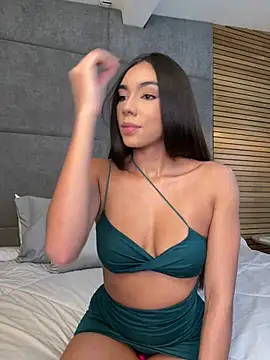 Snapshot of EllaSanz_ chatting on 30, 5, 2026 EllaSanz online show from 30, 5, 2026