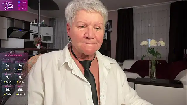 Snapshot of roxana_brooks chatting on 29, 1, 2025 roxana brooks online show from 29, 1, 2025