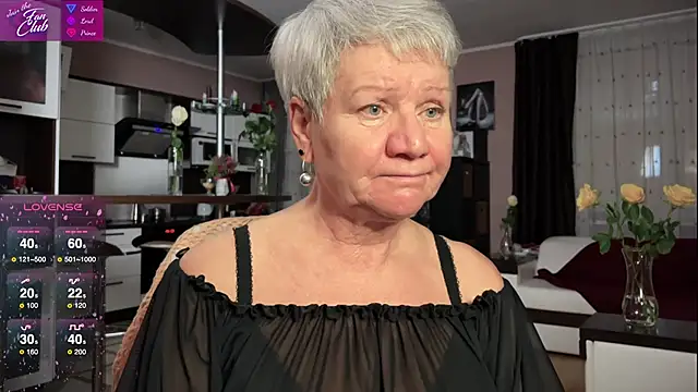 Snapshot of roxana_brooks chatting on 11, 2, 2025 roxana brooks online show from 11, 2, 2025