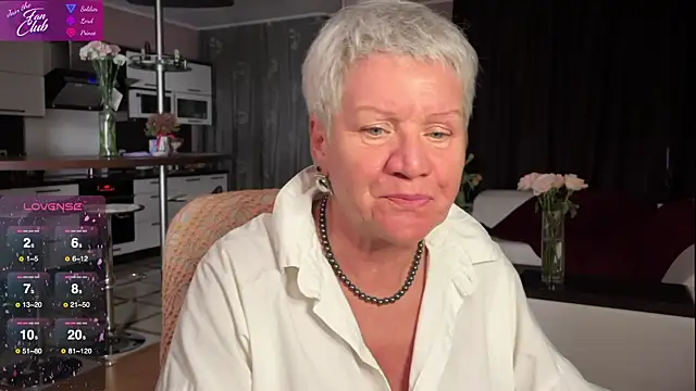 Snapshot of roxana_brooks chatting on 14, 3, 2025 roxana brooks online show from 14, 3, 2025