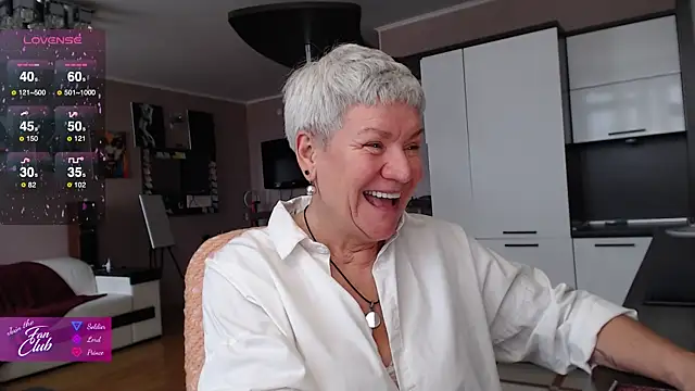 Snapshot of roxana_brooks chatting on 23, 10, 2025 roxana brooks online show from 23, 10, 2025