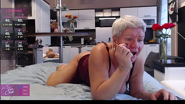 Snapshot of roxana_brooks chatting on 1, 11, 2025 roxana brooks online show from 1, 11, 2025