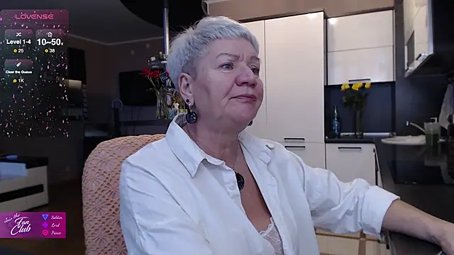 Snapshot of roxana_brooks chatting on 14, 11, 2025 roxana brooks online show from 14, 11, 2025