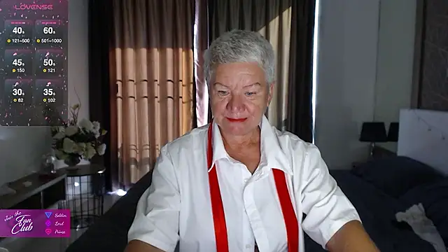 Snapshot of roxana_brooks chatting on 15, 1, 2026 roxana brooks online show from 15, 1, 2026