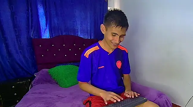 maikinol sexy online show from 2, 3, 2025